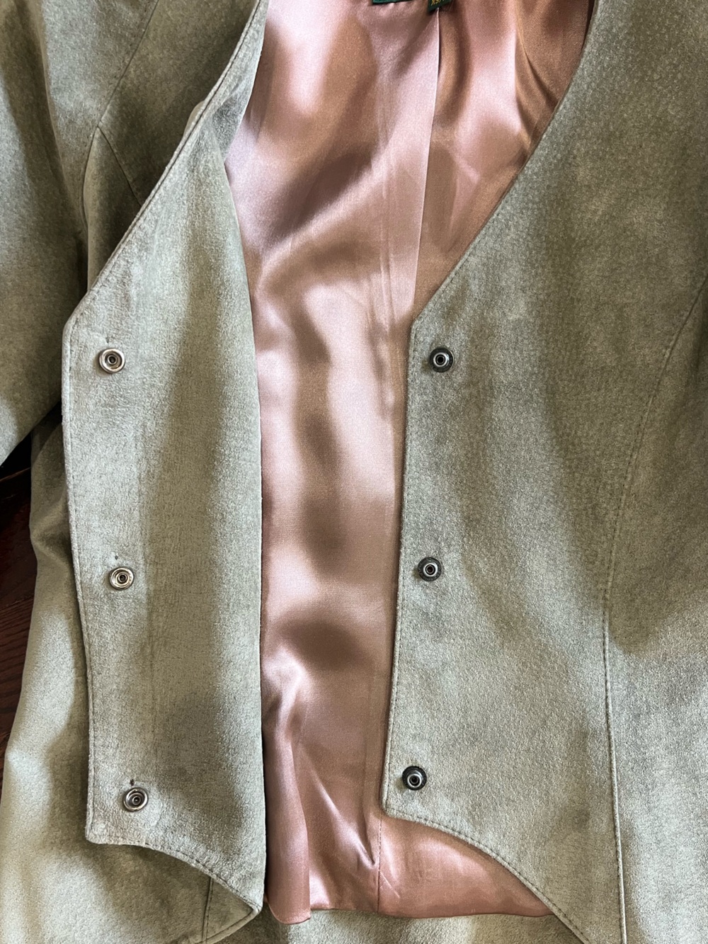 Danier Vintage Sage Suede Sweetheart Neck Peplum Blazer Jacket Gold Buttons XS - Picture 9 of 11